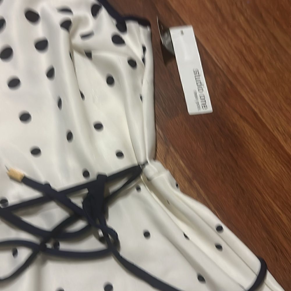STUDIO ONE DRESS - Picture 3 of 3